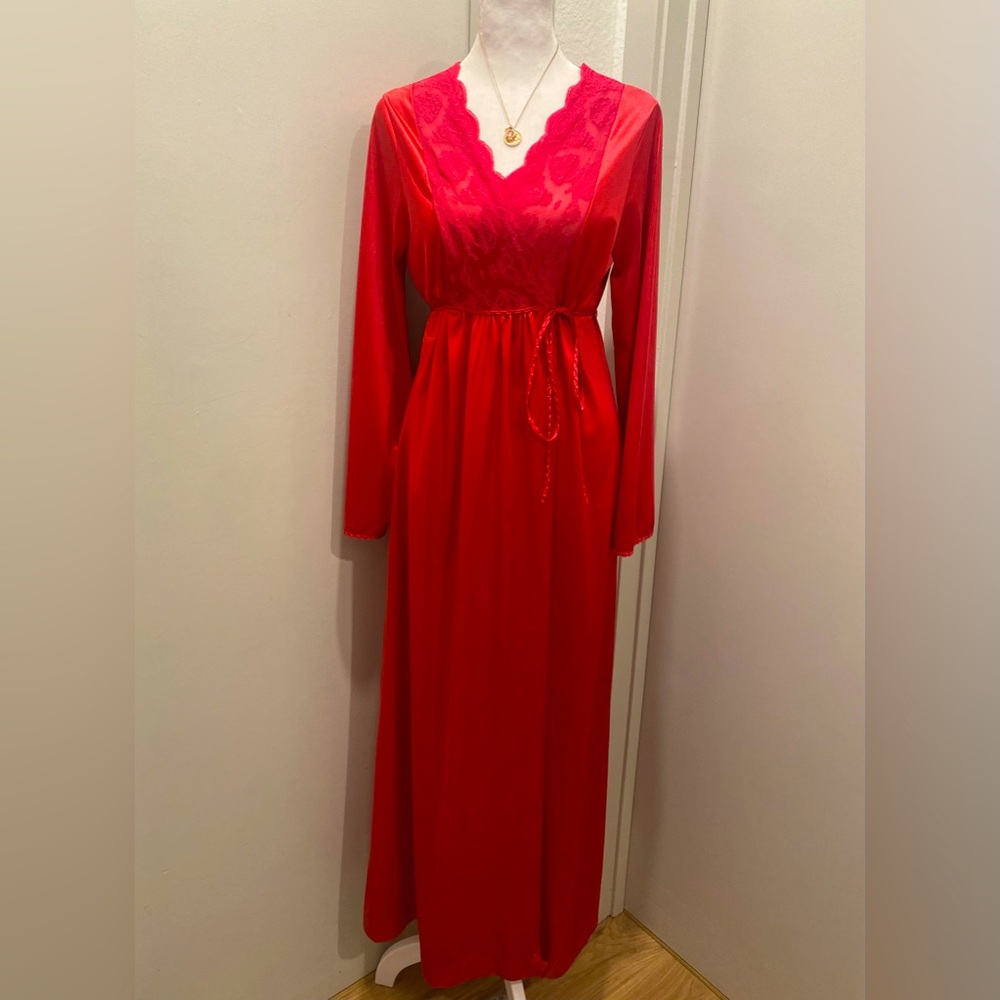 VTG Gilead 70s Fuchsia Hot Pink Deep V-Neck Lace Trim Maxi Wrap Dress Robe - S